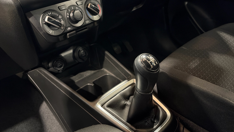 Suzuki Swift 1.2 Dualjet Attitude 5dr Petrol Hatchback